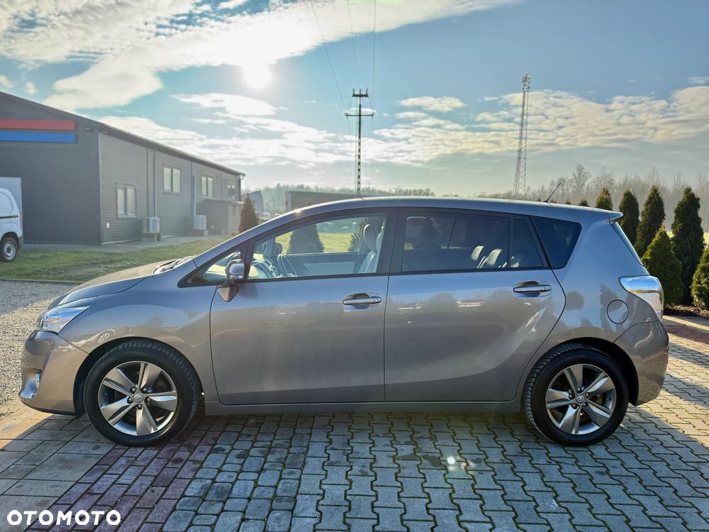 Toyota Verso 1.6 D-4D 5-Sitzer Start/Stop Skyview Edition - 11