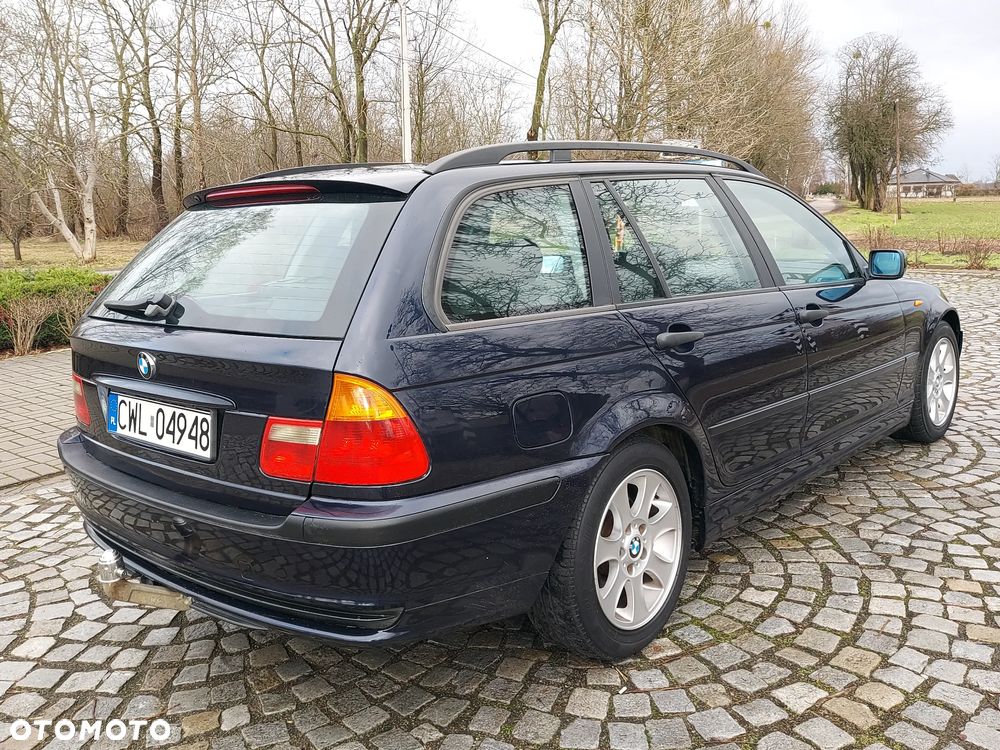 BMW Seria 3 320d - 4