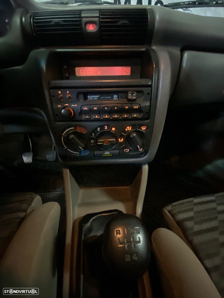 Opel Astra - 12