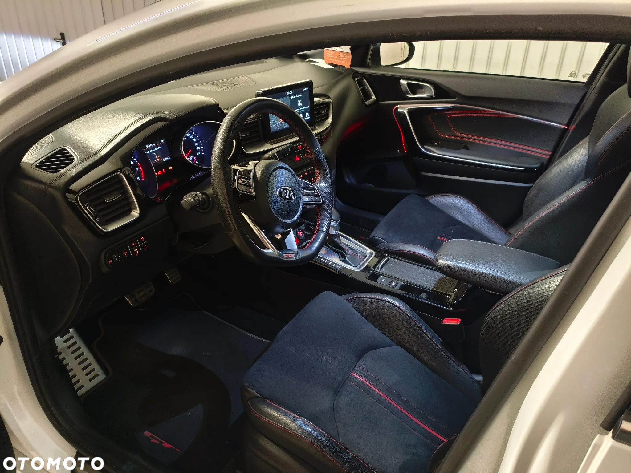 Kia ProCeed 1.6 T-GDI GT DCT - 17