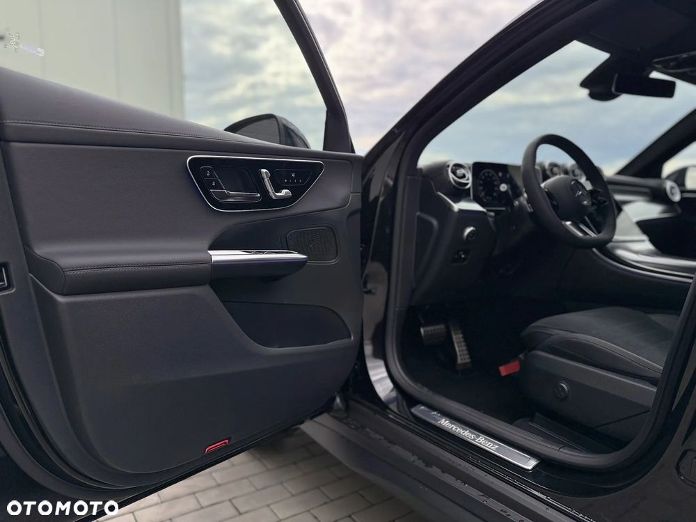 Mercedes-Benz GLC - 18