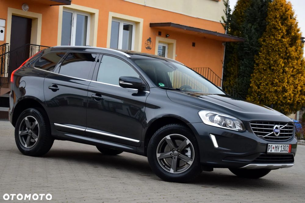 Volvo XC 60 D4 AWD Geartronic Momentum - 3