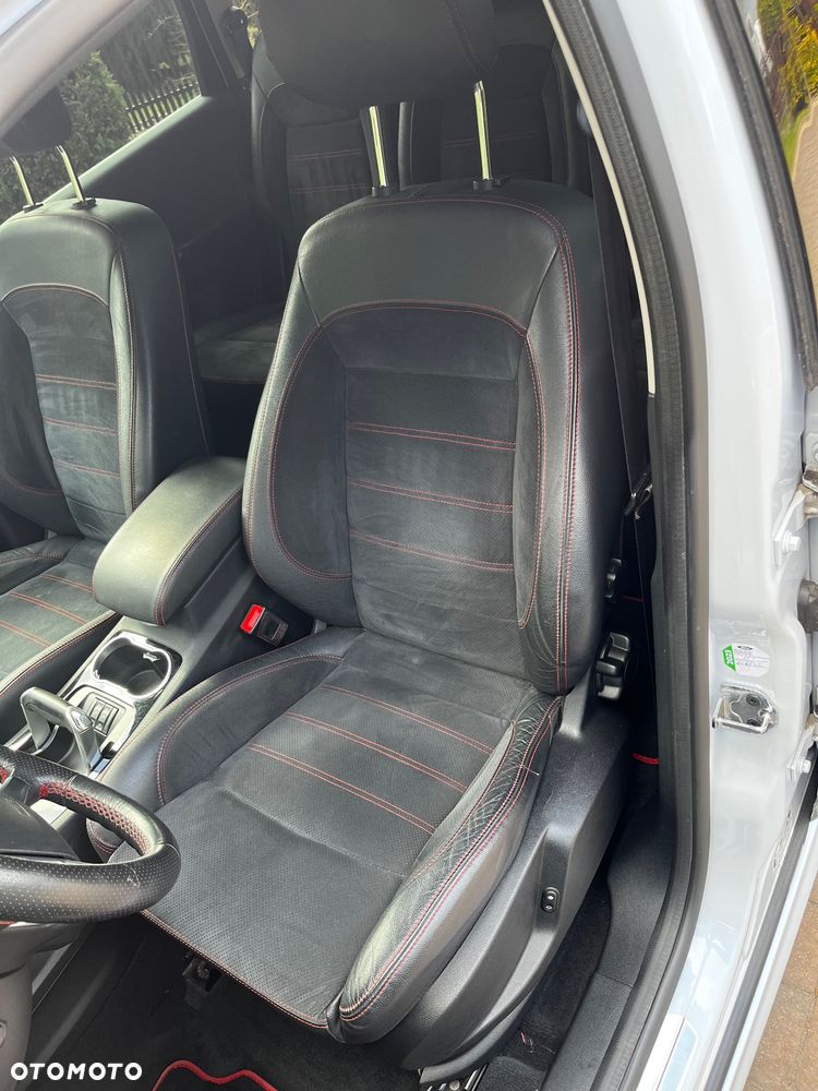 Ford S-Max 2.0 T Titanium - 11