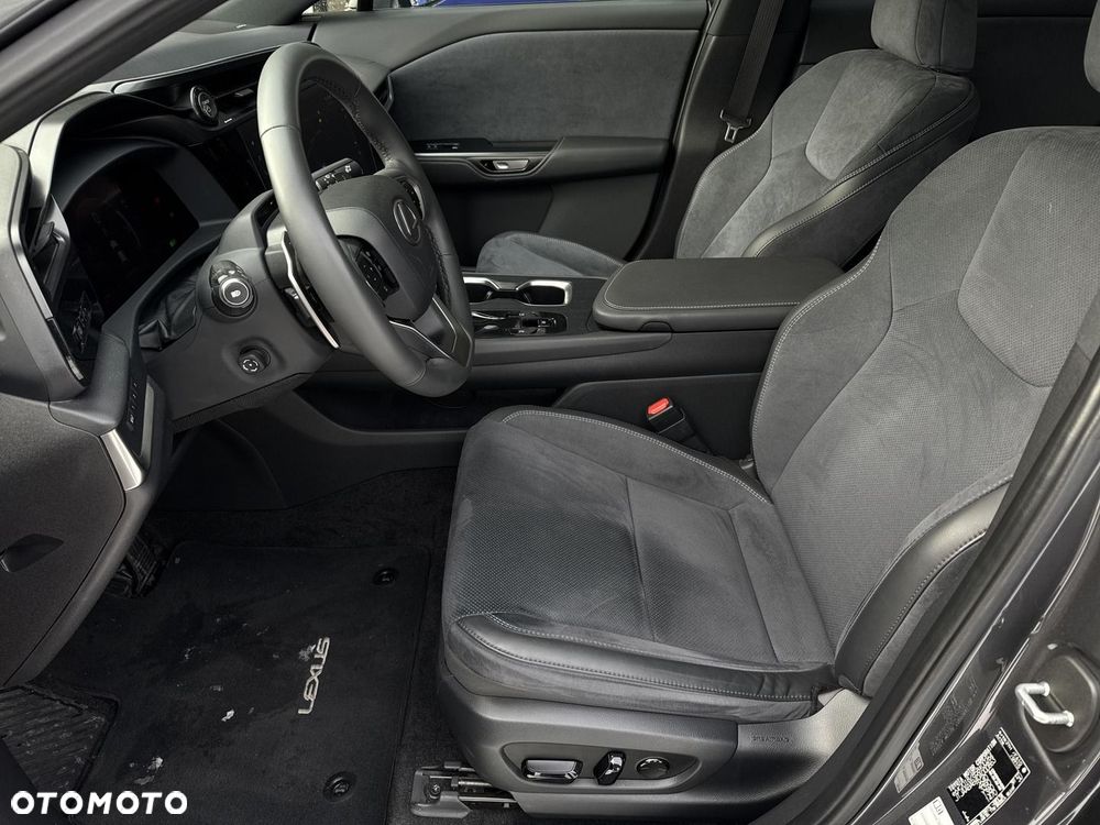 Lexus RZ 450e Omotenashi DIRECT4 - 12
