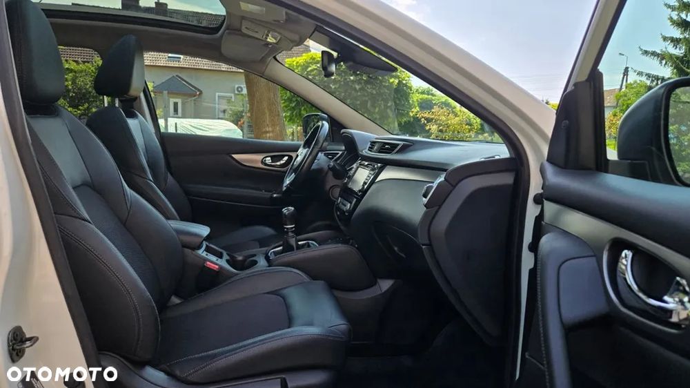 Nissan Qashqai 1.2 DIG-T TEKNA+ - 16
