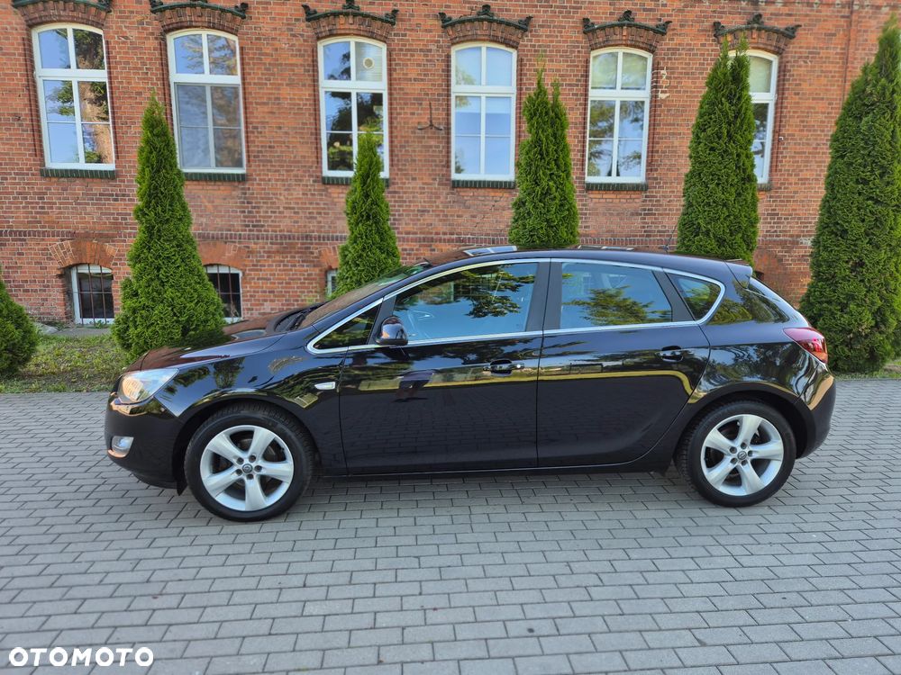 Opel Astra 1.4 ecoFLEX - 13