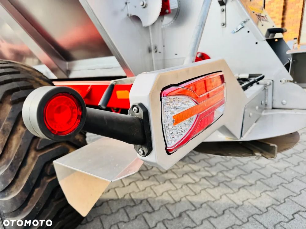 POMOT Chojna Pomot Chojna rozsiewacz przyczepiany UPR-7 - 19