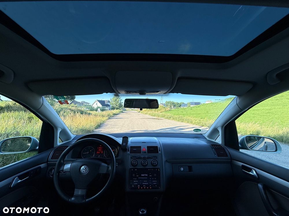 Volkswagen Touran 2.0 TDI DPF Cross - 13