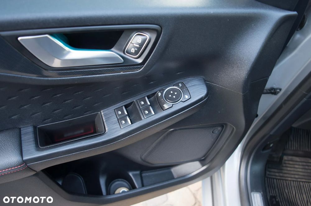 Ford Kuga 2.5 Duratec FHEV ST-LINE - 15