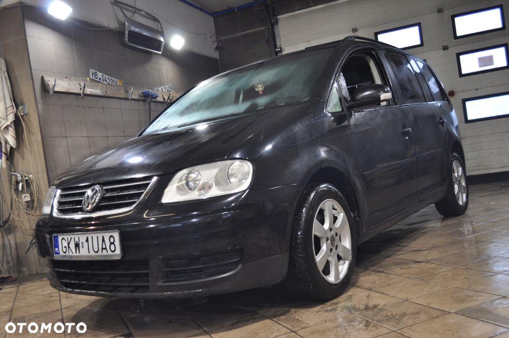 Volkswagen Touran 1.9 TDI Highline - 4