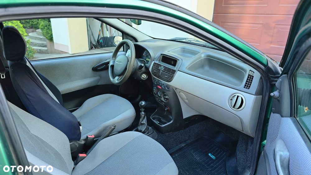 Fiat Punto 1.2 8V - 5