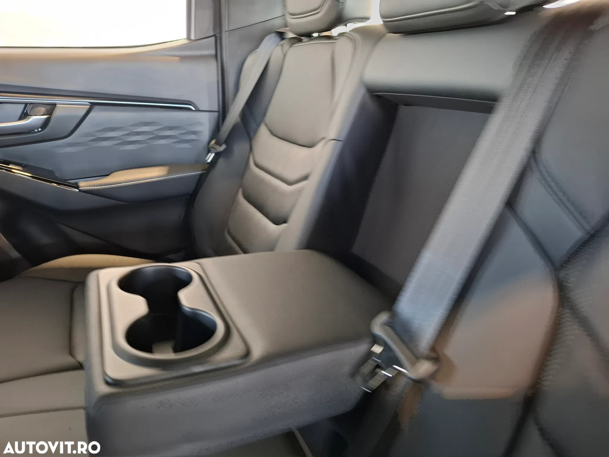 Isuzu D-Max 1.9 DSL 4x4 Double Cab 6AT Executive - 24