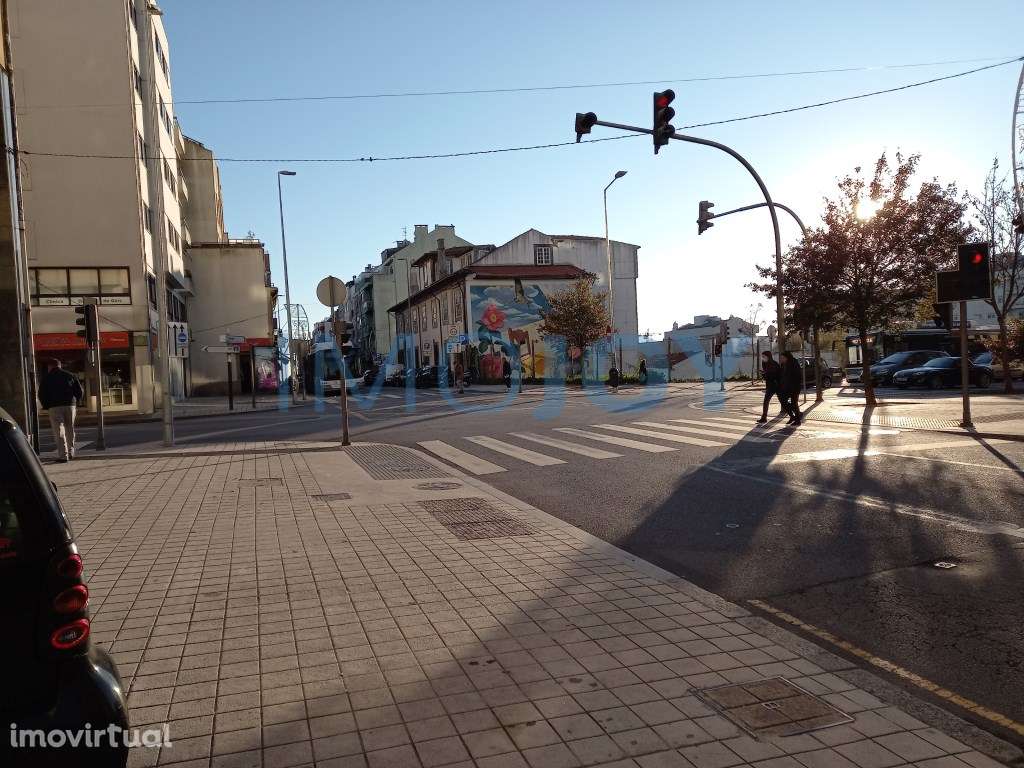 Prédio na Rua Antero de Quental - Grande imagem: 4/10