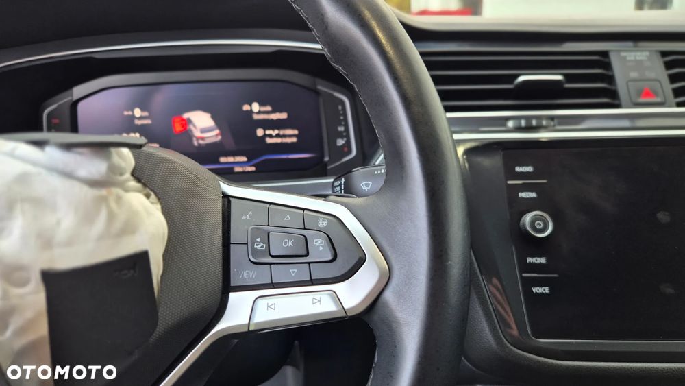 Volkswagen Tiguan Allspace 2.0 TSI 4Mot Elegance DSG 7os - 28