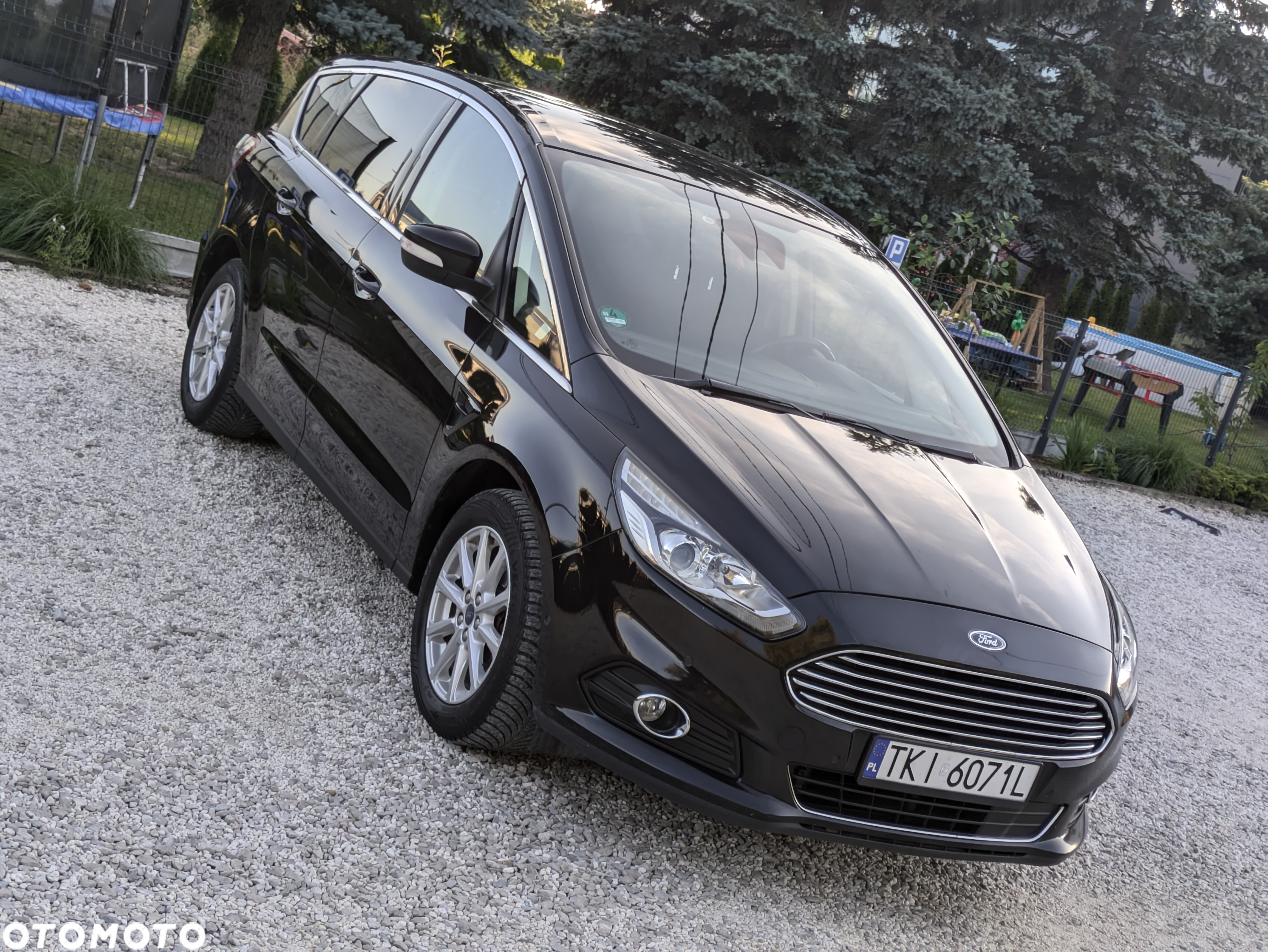 Ford S-Max - 33