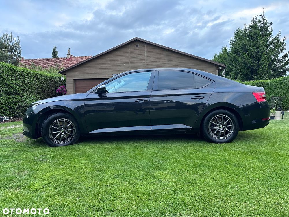 Skoda Superb 2.0 TDI Ambition DSG7 - 7