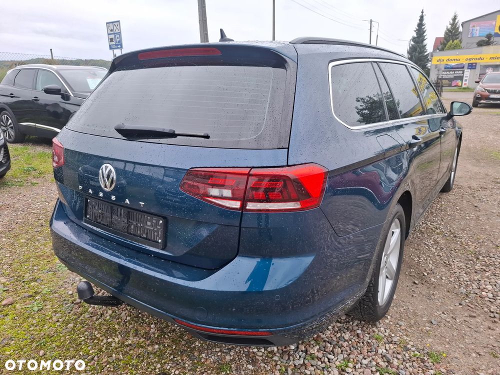 Volkswagen Passat - 5