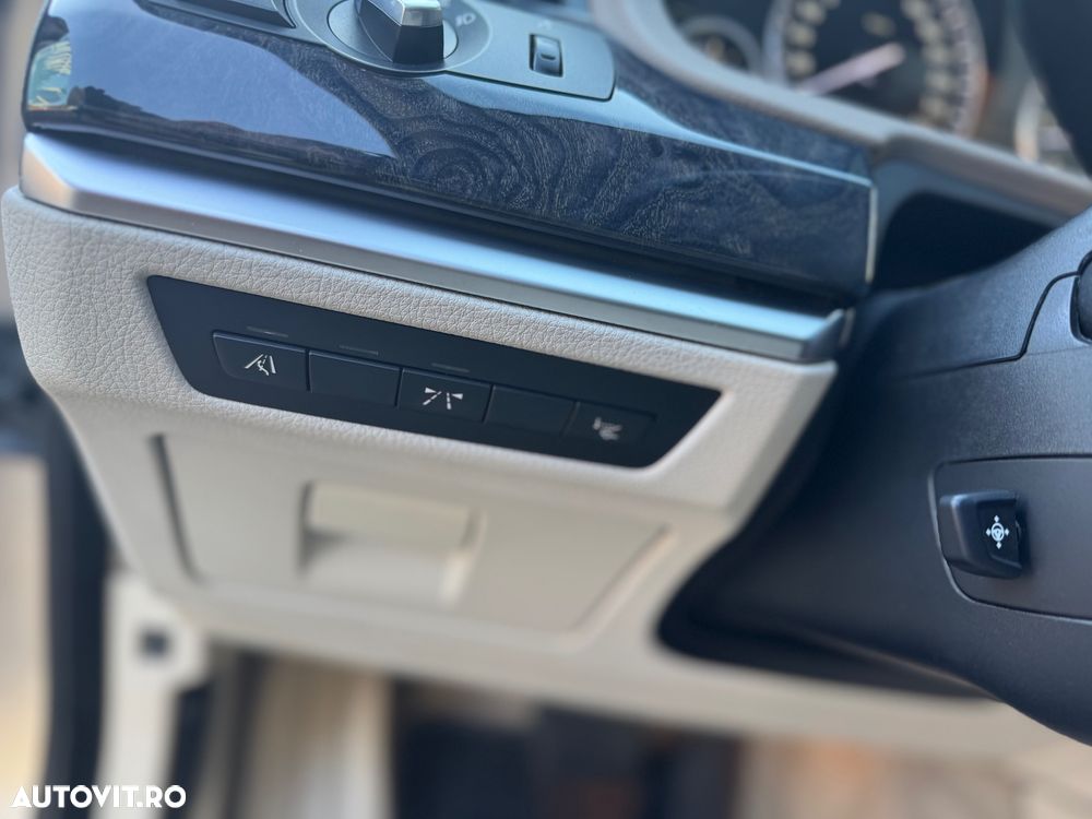 BMW Seria 5 535i xDrive Aut. - 9