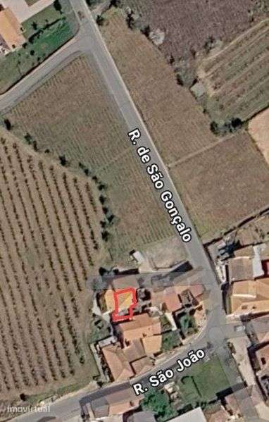 Moradia T2 em São Romão - Armamar - Grande imagem: 2/4