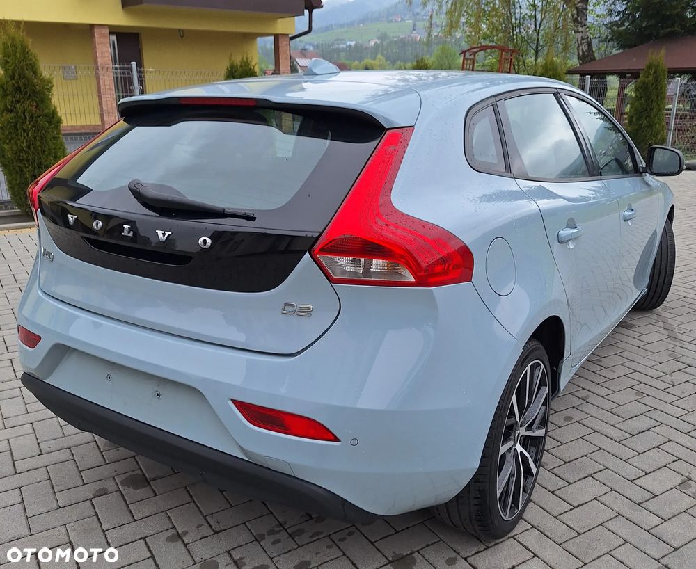 Volvo V40 D2 Momentum - 8
