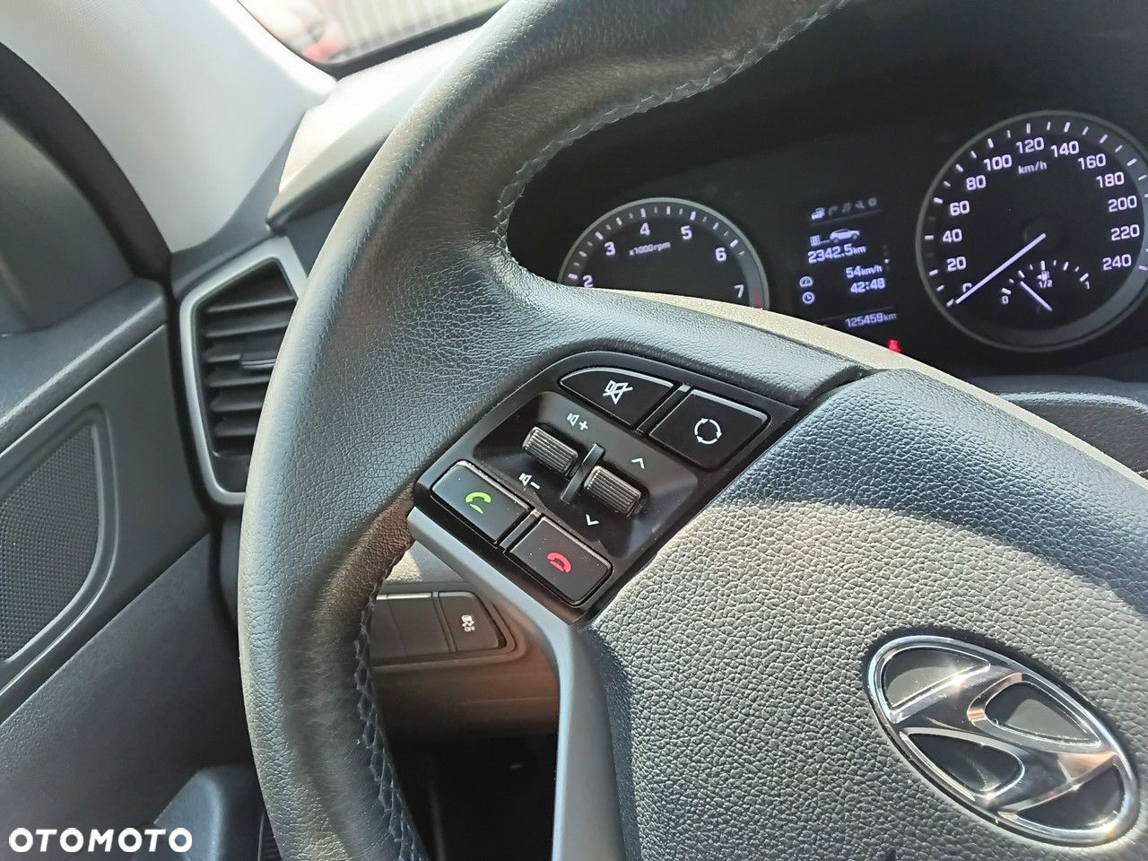 Hyundai Tucson 1.6 GDi Comfort 2WD - 30