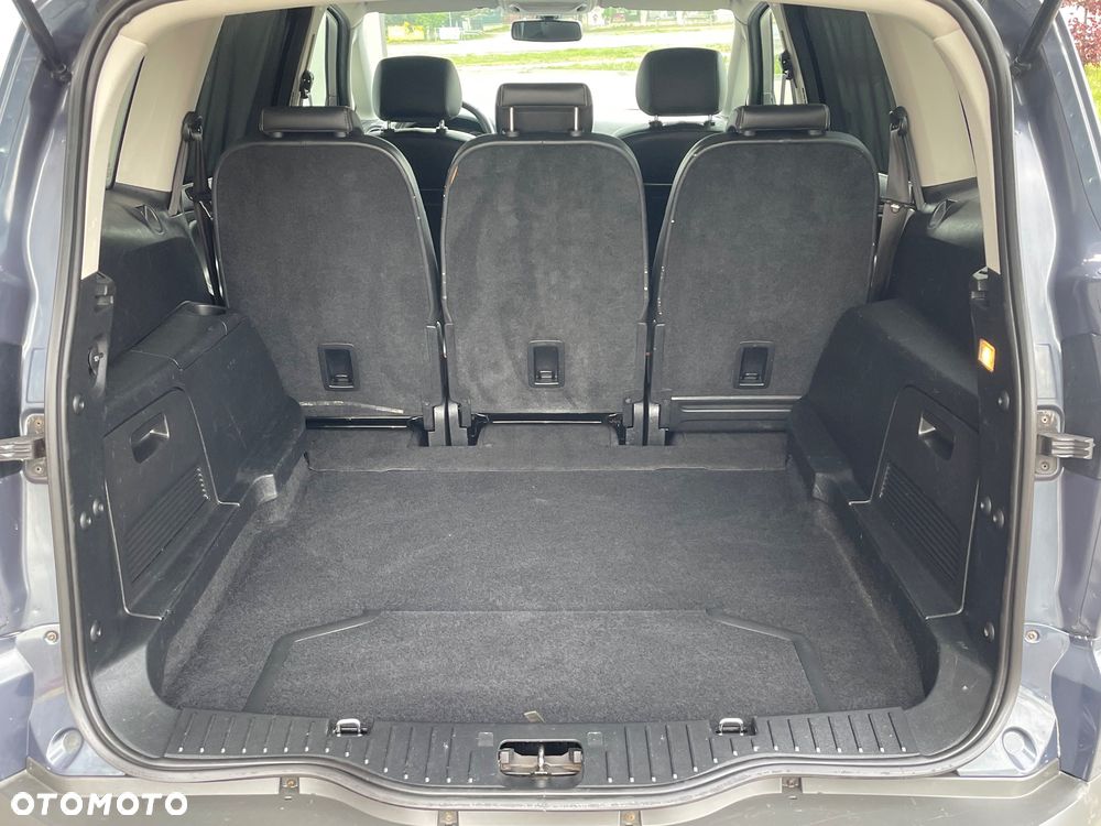 Ford S-Max - 31