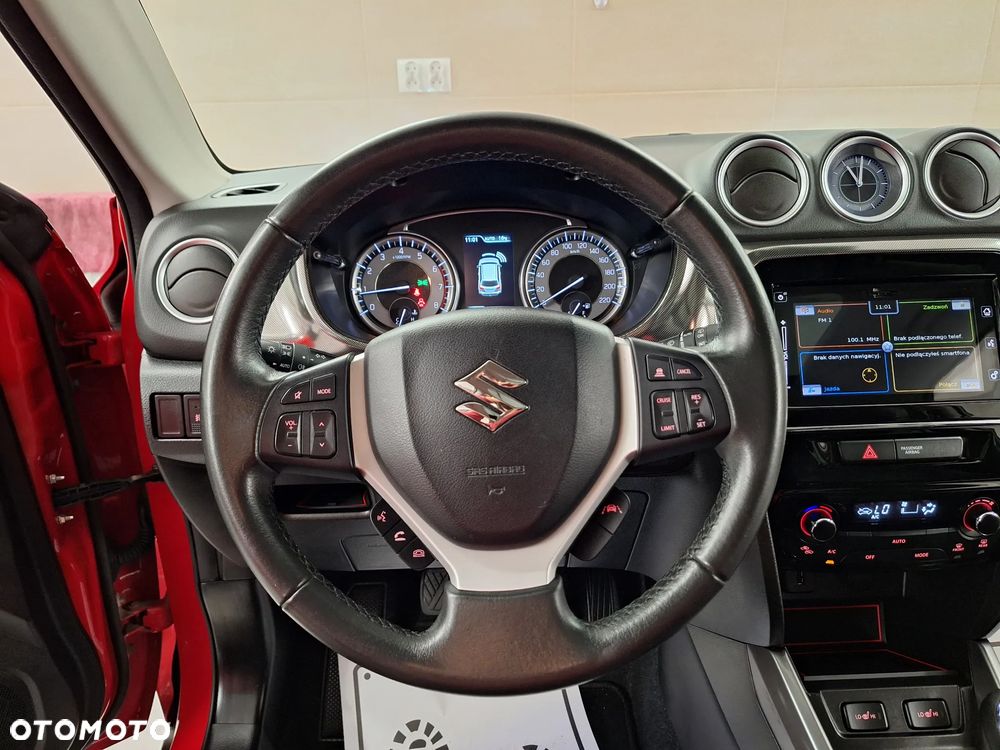 Suzuki Vitara 1.4 Boosterjet mHEV Premium Plus 4WD - 28