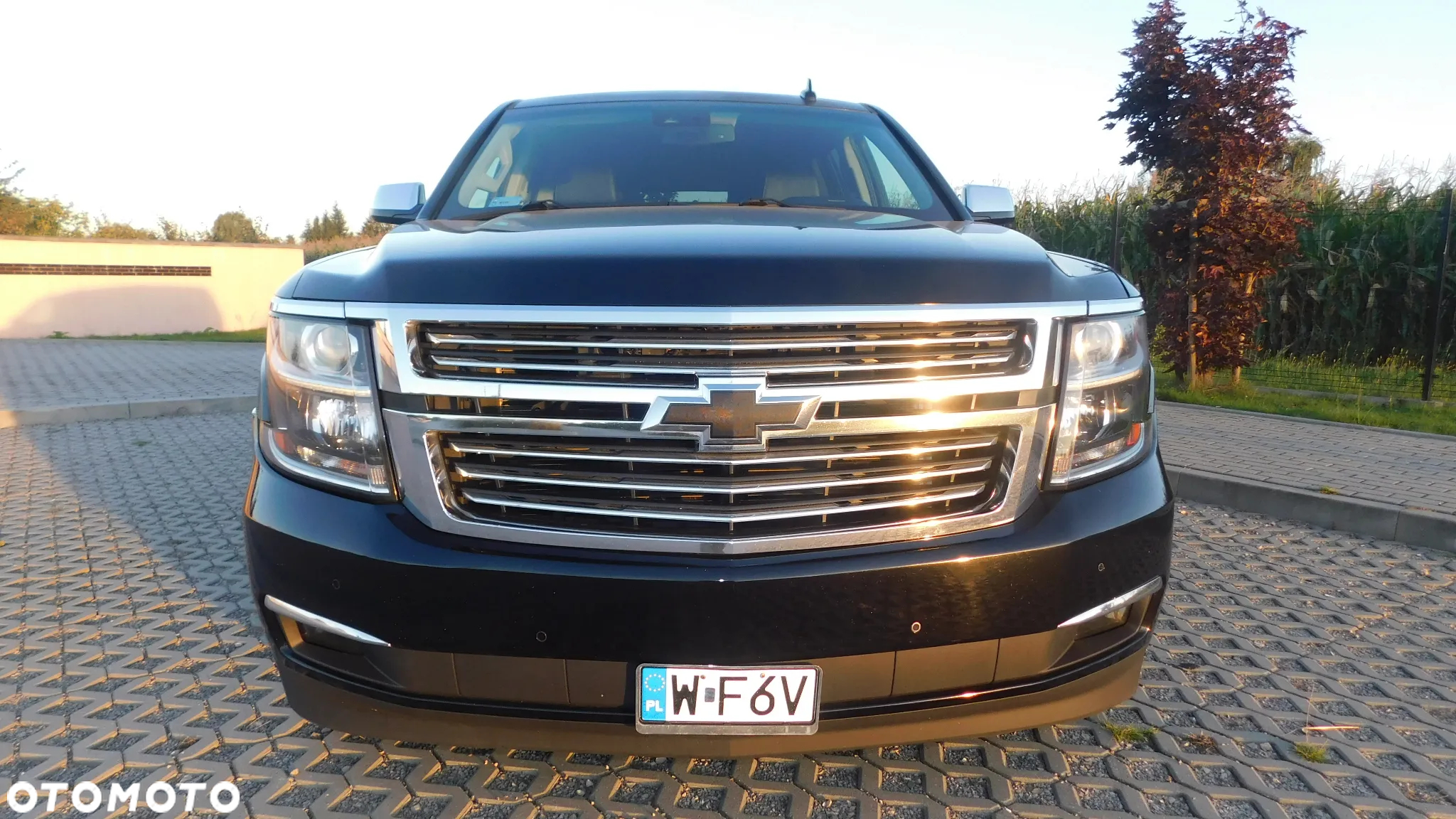 Chevrolet Suburban - 5