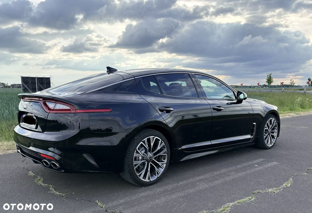 Kia Stinger - 4