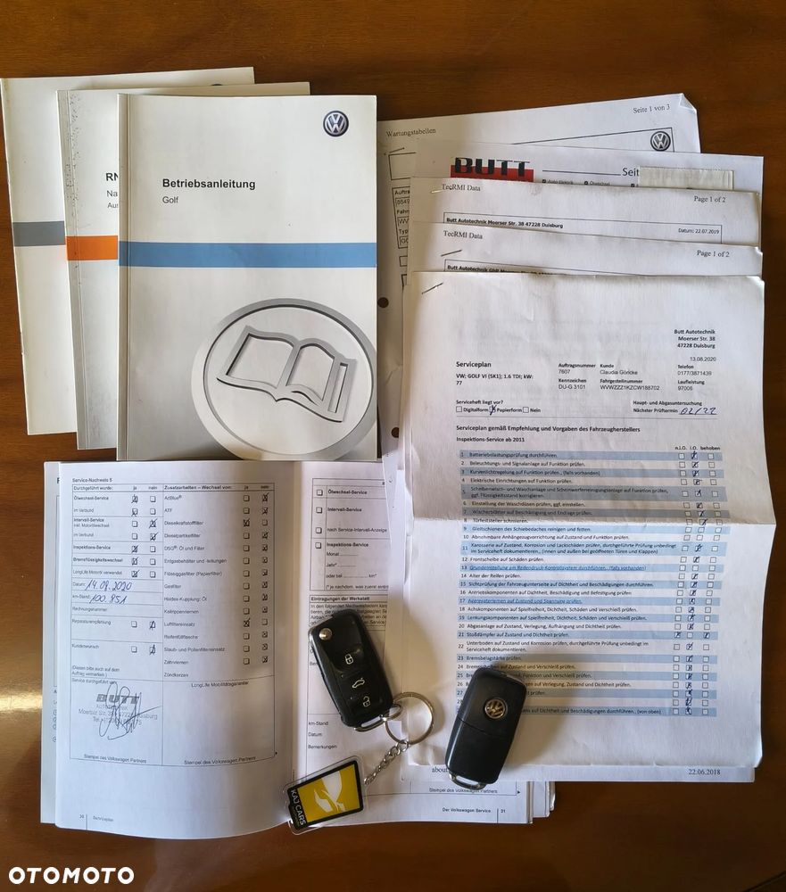 Volkswagen Golf - 23