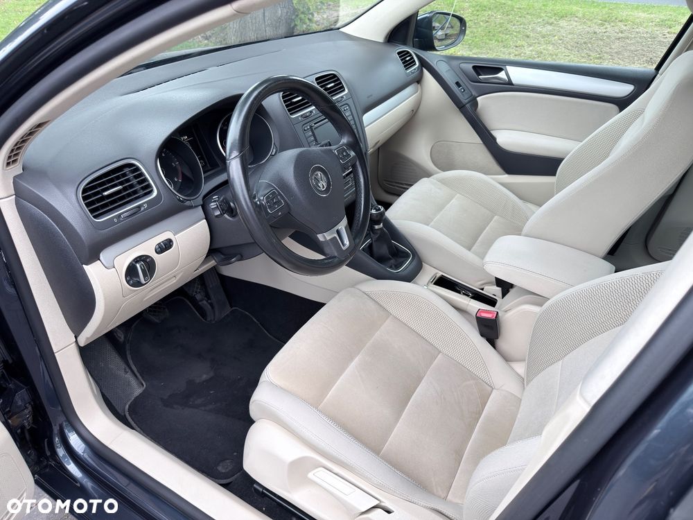Volkswagen Golf 1.6 TDI Highline - 8