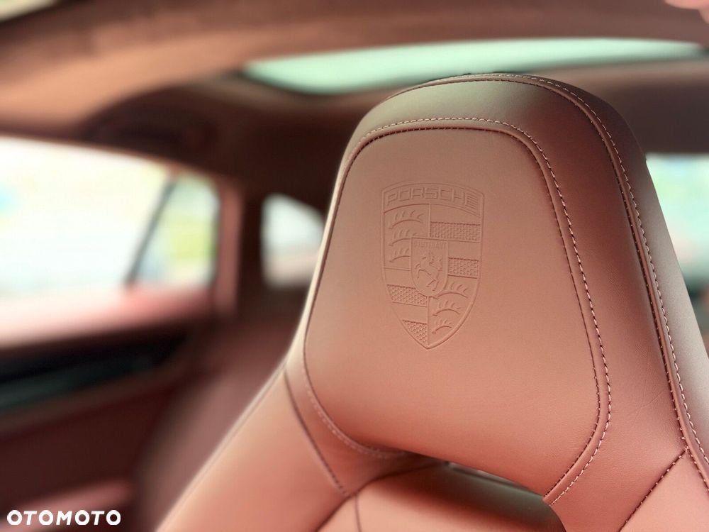 Porsche Panamera - 18