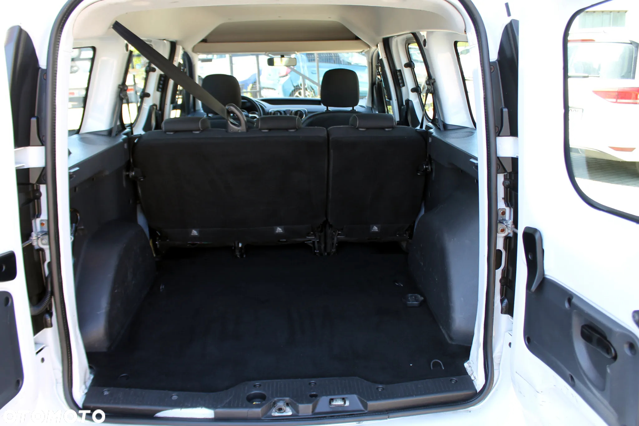 Dacia Dokker TCe 100 GPF Comfort - 16
