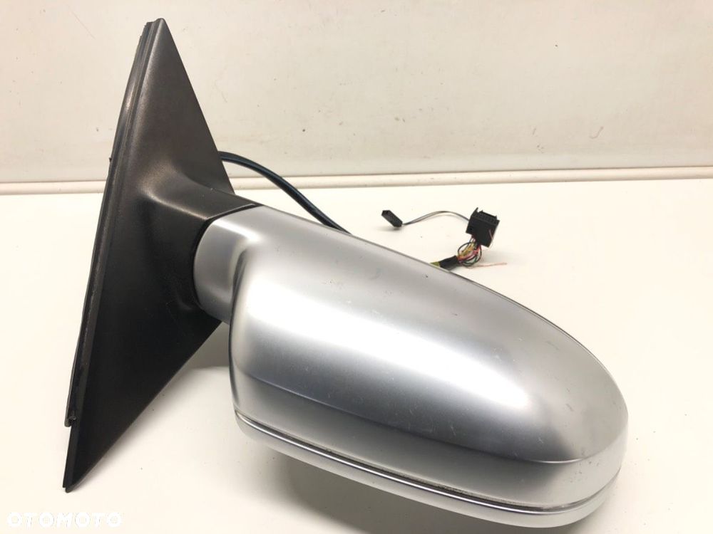 LUSTERKO PRAWY  AUDI A4 B8 (8K2) 2007 - 2015 S4 quattro 245 kW [333 KM] benzyna 2008 - 2015 - 2