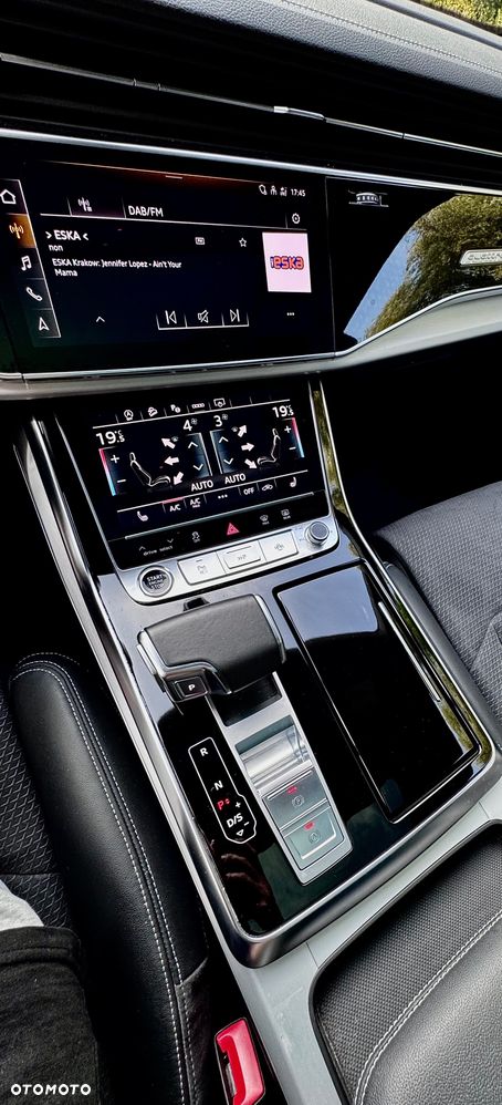 Audi Q8 55 TFSI mHEV Quattro Tiptronic - 12