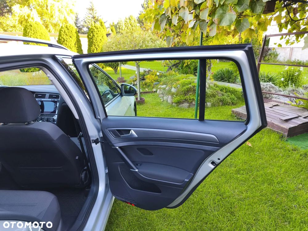 Volkswagen Golf VII 1.5 TSI BMT Comfortline DSG - 25