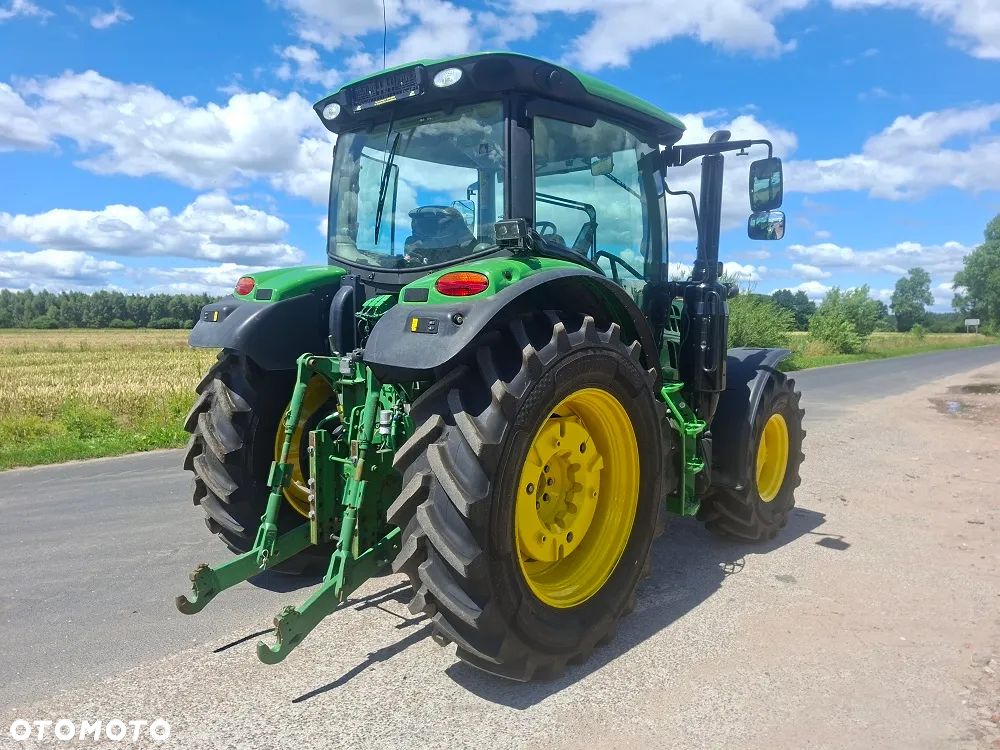 John Deere 6120R - 6