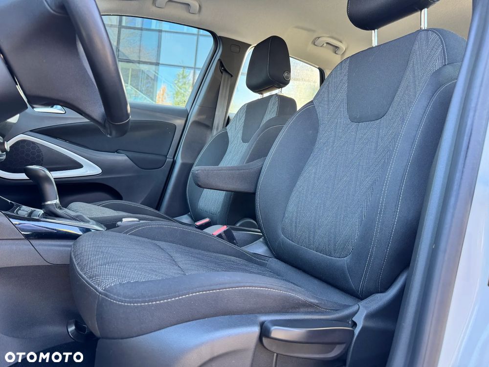 Opel Crossland X 1.2 T 120 Lat S&S - 16