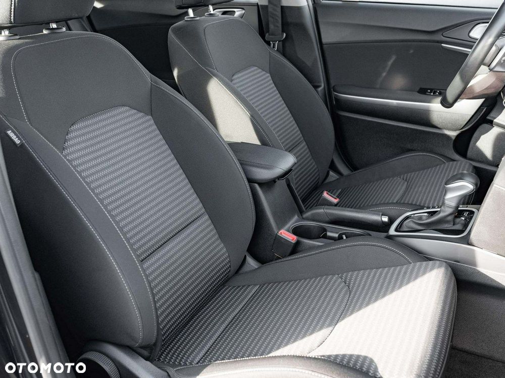 Kia Ceed 1.5 T-GDI M DCT - 31