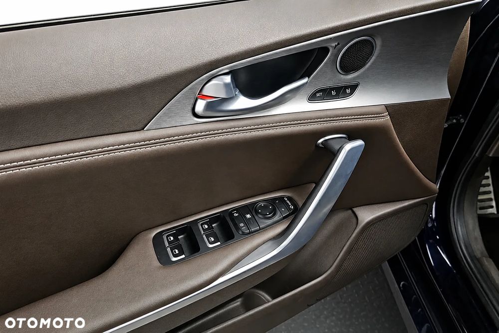 Kia Stinger 2.0 T-GDI L - 16