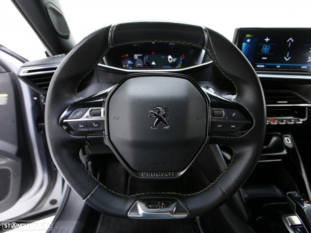 Peugeot e-2008 50 kWh GT - 16