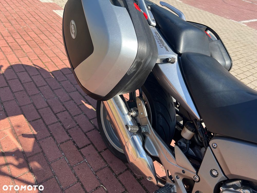 Honda CBF - 7
