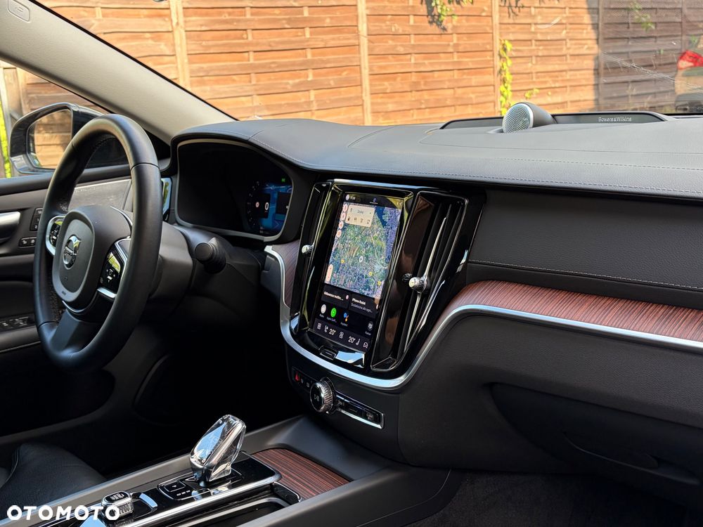 Volvo S60 B5 B AWD Ultimate Dark - 19