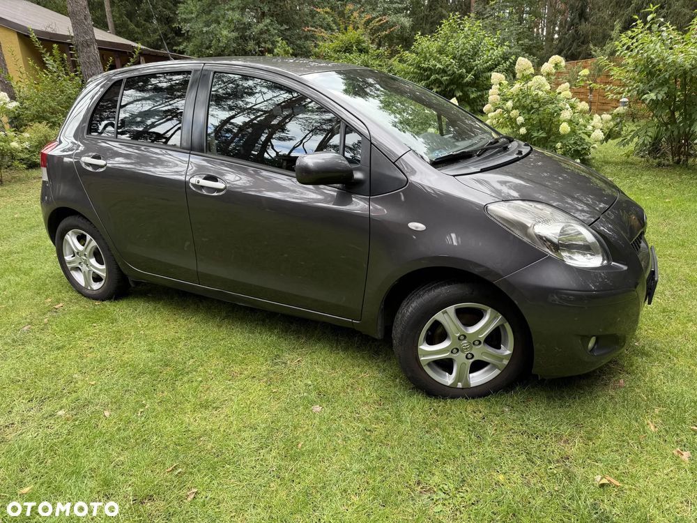 Toyota Yaris 1.33 Premium - 3