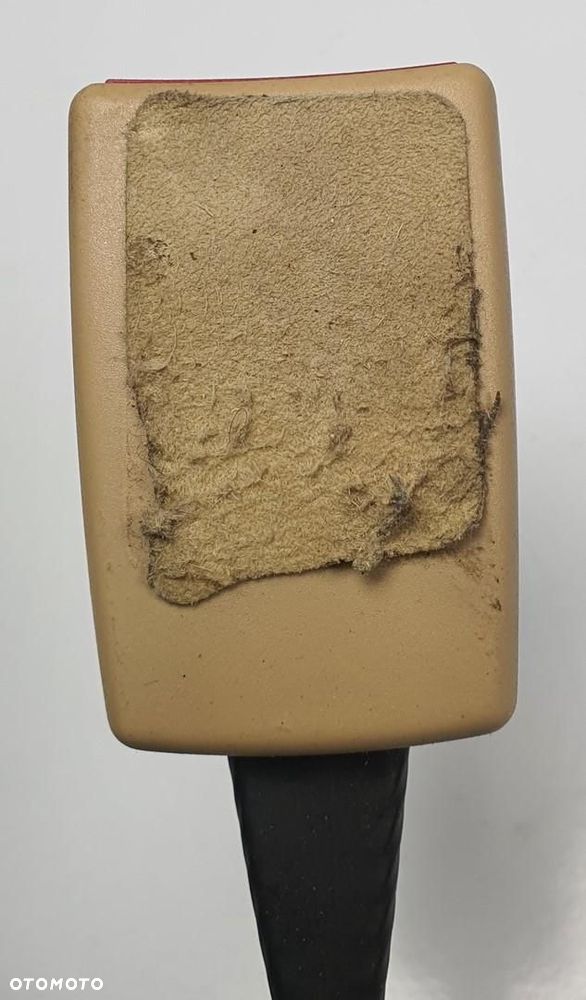 ZAPINKA PASA PRAWY PRZÓD VW PASSAT B5 3B0858472J EUROPA - 2