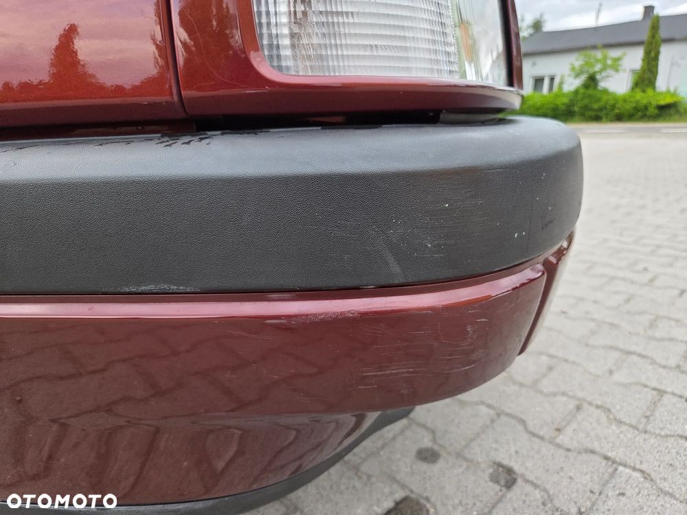 Volkswagen Passat 2.0 GL - 14