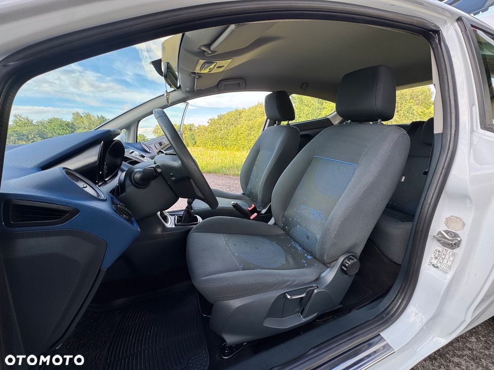 Ford Fiesta - 38