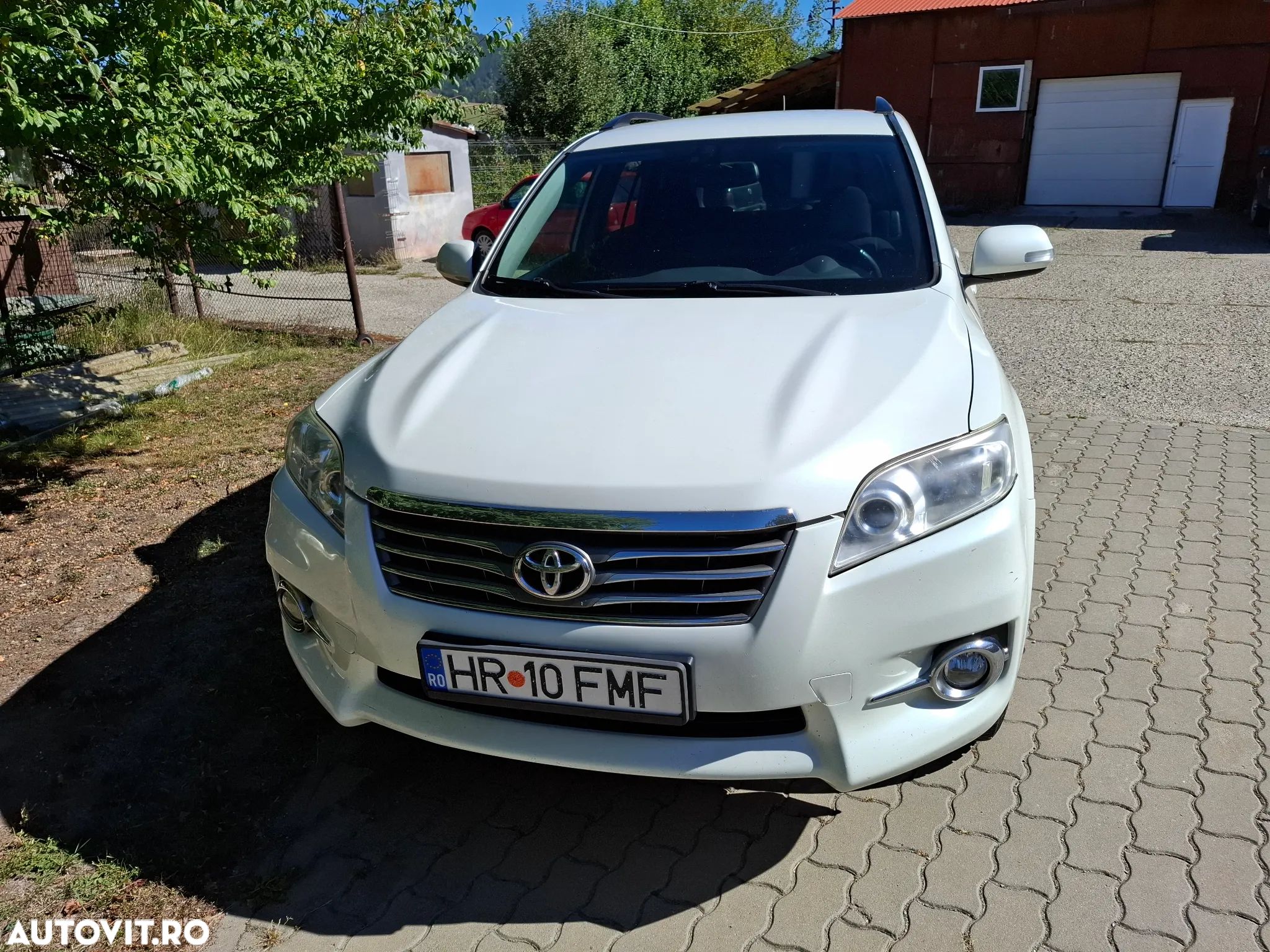 Toyota RAV4 - 1