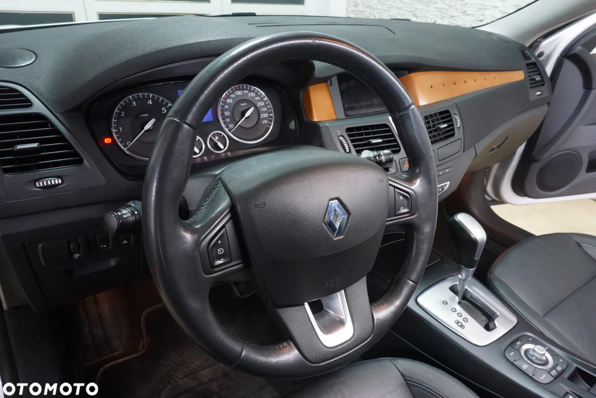Renault Laguna 2.0 16V Turbo Initiale - 28