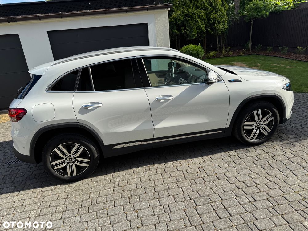 Mercedes-Benz EQA - 7